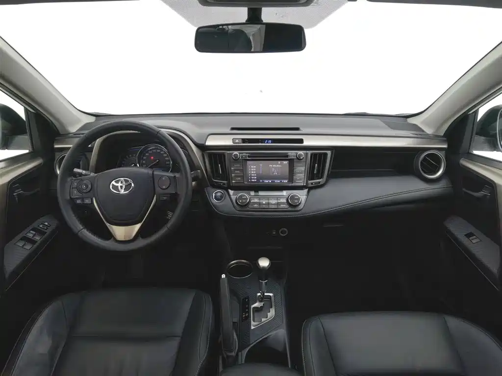Toyota RAV4 2014