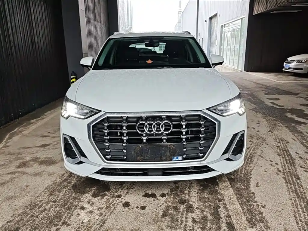 Audi Q3 2021 — фото 3