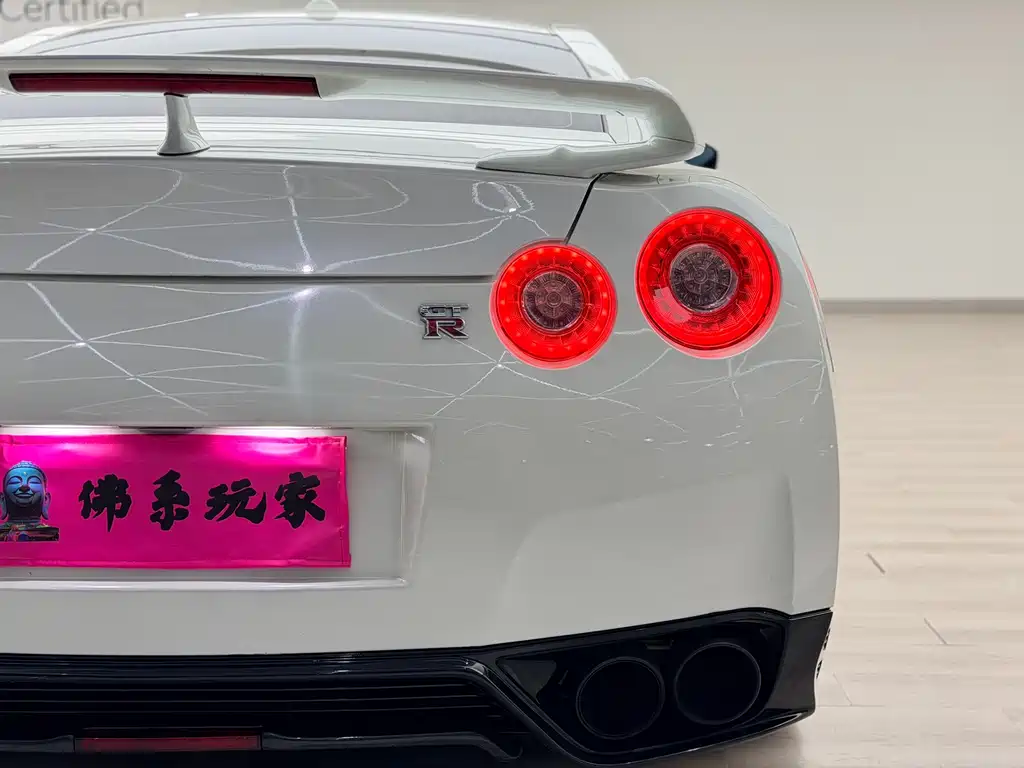 Nissan GT-R 2009 — фото 16