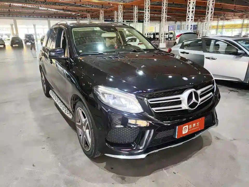 Mercedes-Benz GLE 2016