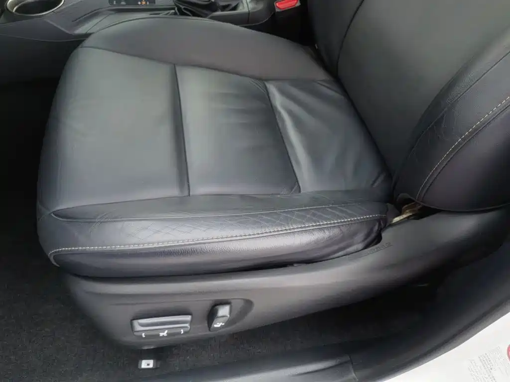Toyota RAV4 2014 — фото 20