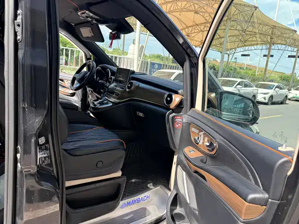 Mercedes-Benz V-Class 2017