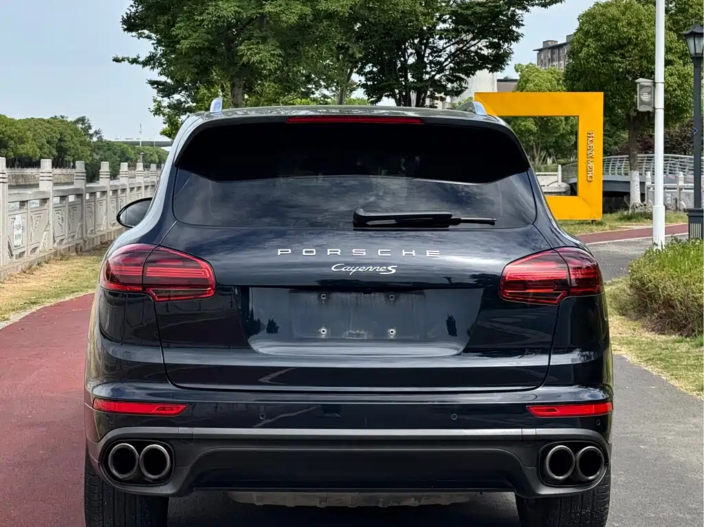 Porsche Cayenne 2017 — фото 8