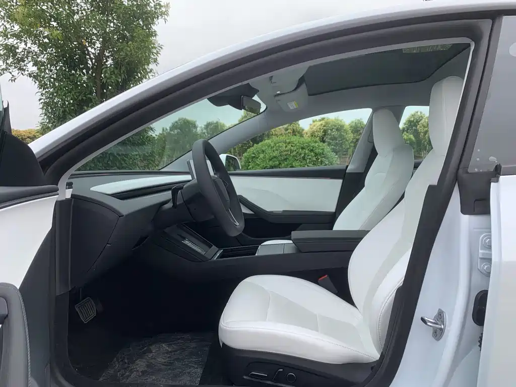Tesla Model 3 2026