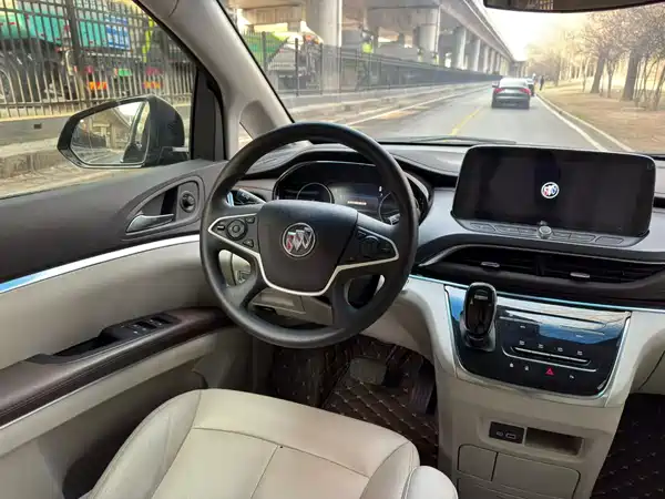Buick GL8 2023