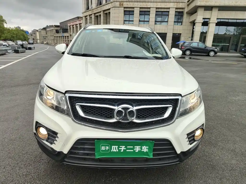 BAIC Shenbao X55 2016 — фото 3