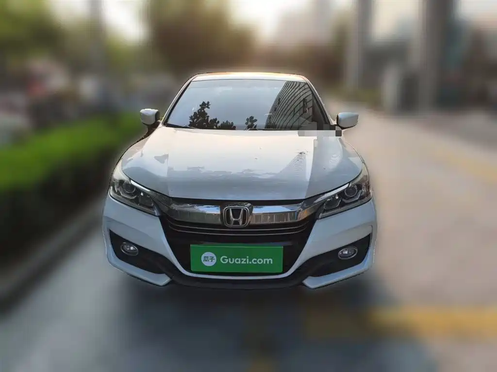 Honda Accord 2017 — фото 24