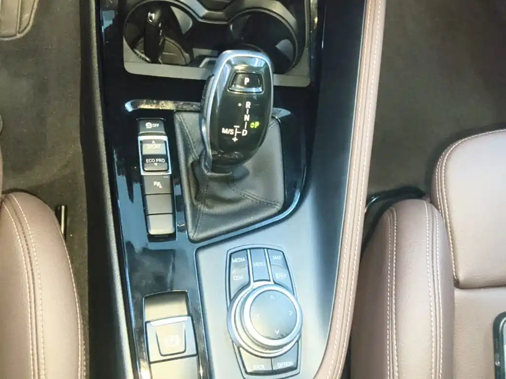 BMW X2 2021 — фото 14