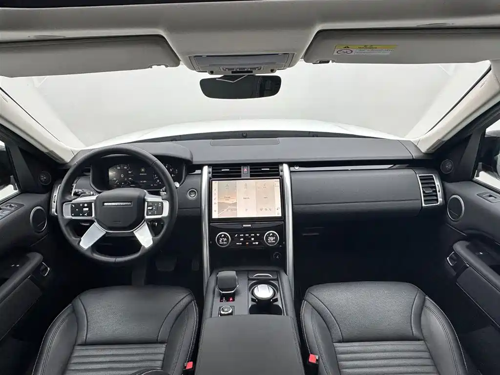 Land Rover Discovery 2024 — фото 15