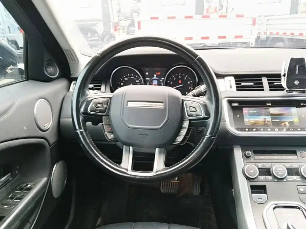 Land Rover Range Rover Evoque 2018 — фото 15