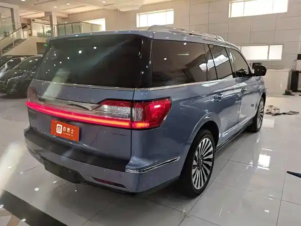 Lincoln Navigator 2019