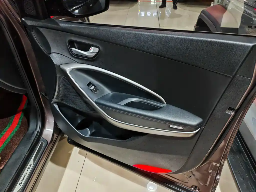 Hyundai Santa Fe 2015 — фото 15