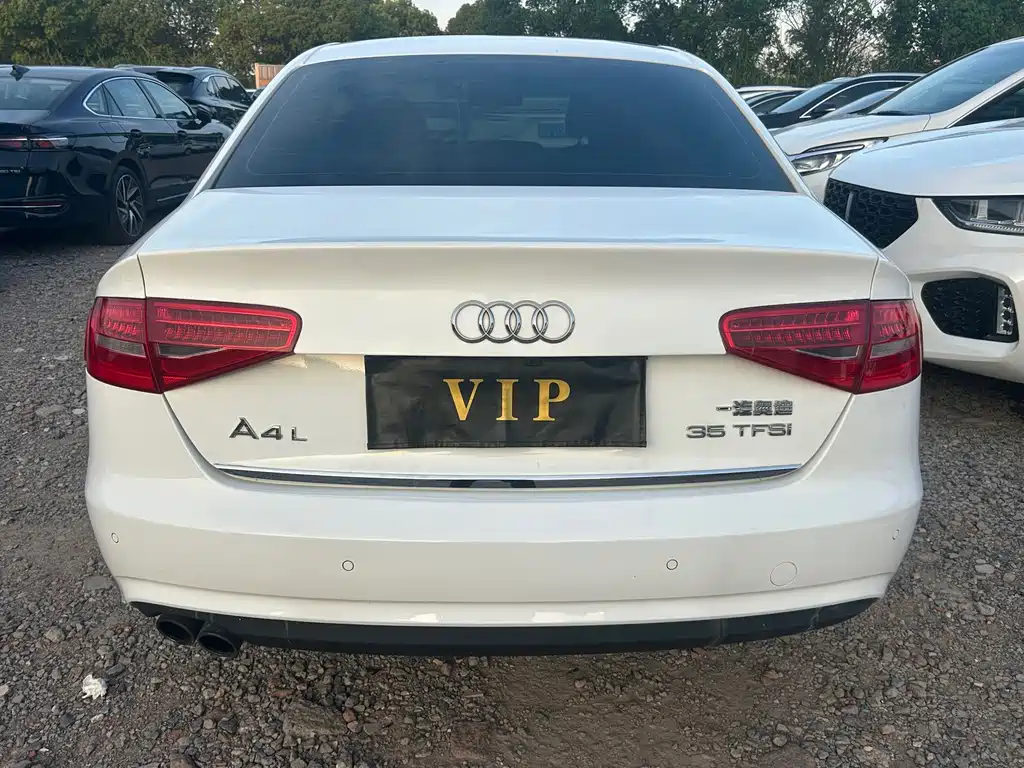 Audi A4L 2016