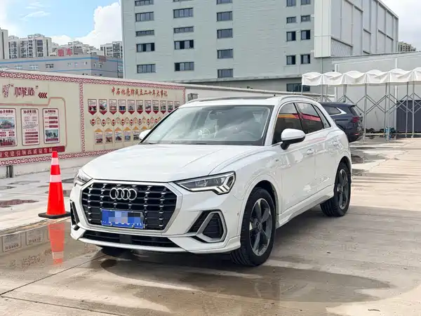 Audi Q3 2021