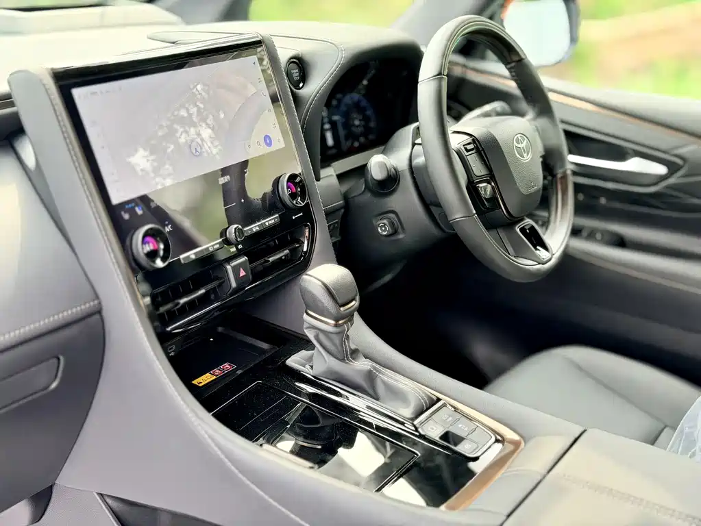 Toyota Alphard 2026 — фото 8