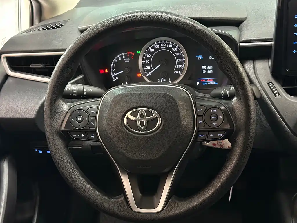 Toyota Corolla 2022 — фото 16