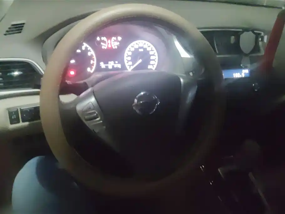 Nissan Sylphy 2014 — фото 15