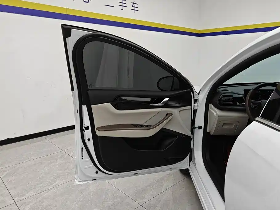 BYD Qin PLUS 2024 — фото 7