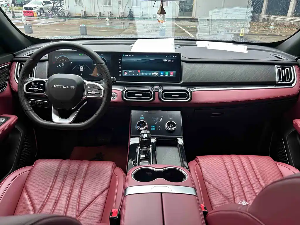 Jetour X70 PLUS 2024 — фото 15