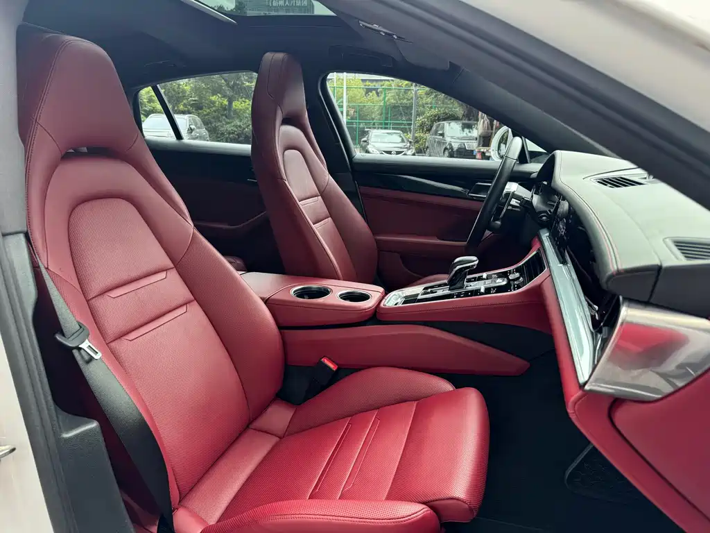 Porsche Panamera 2021 — фото 19
