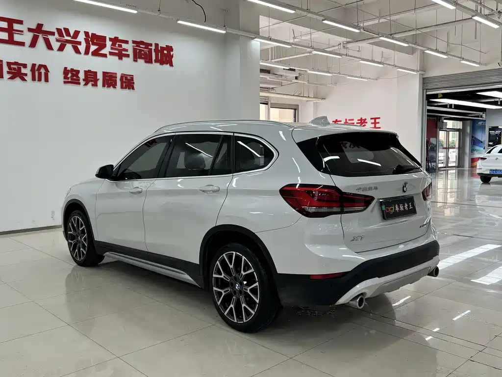 BMW X1 2022 — фото 9
