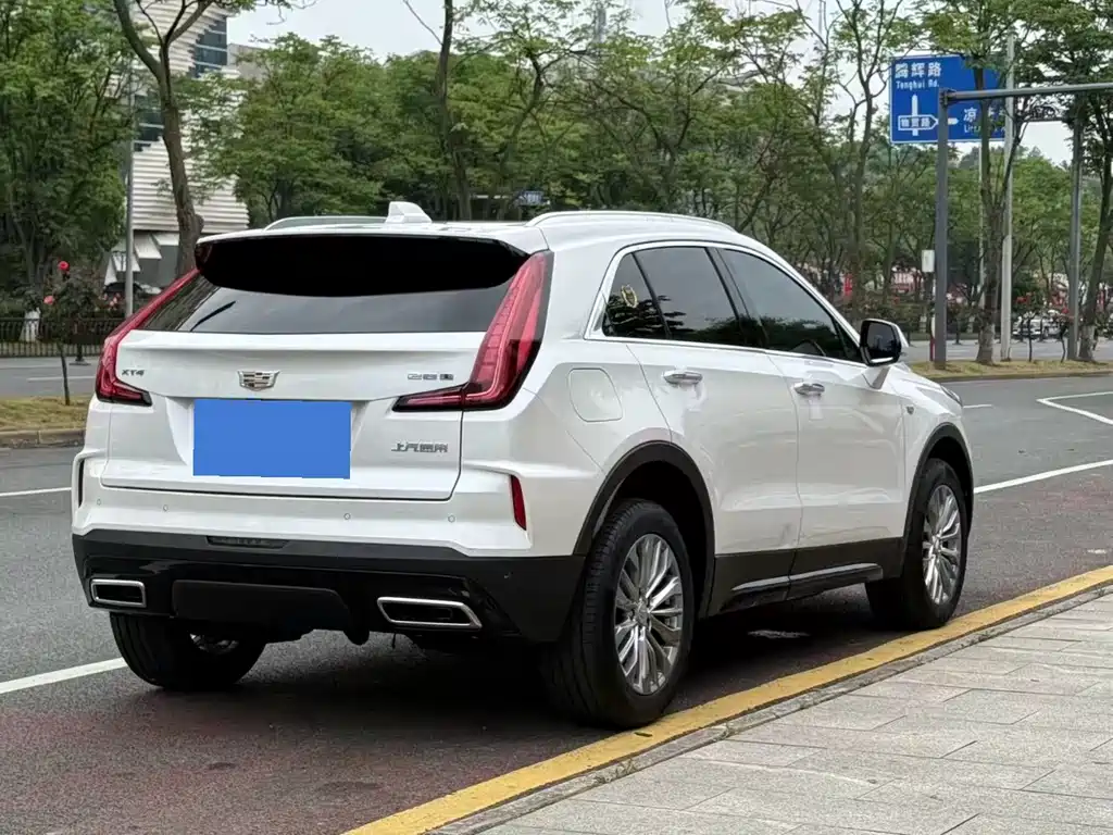 Cadillac XT4 2023 — фото 14