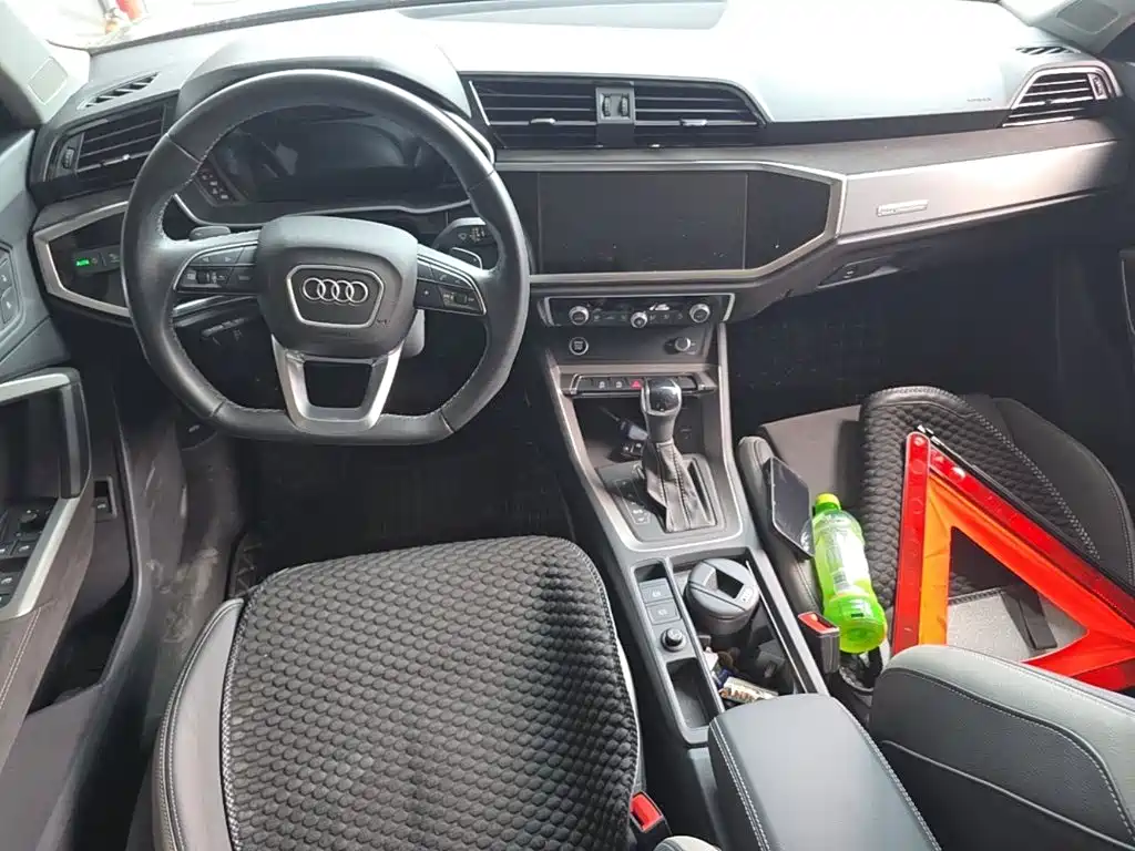 Audi Q3 2022 — фото 16