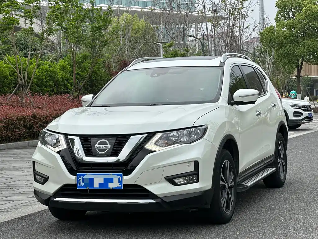 Nissan X-Trail 2019 — фото 1