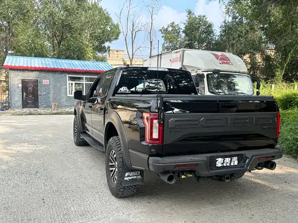 Ford F-150 Raptor 2020