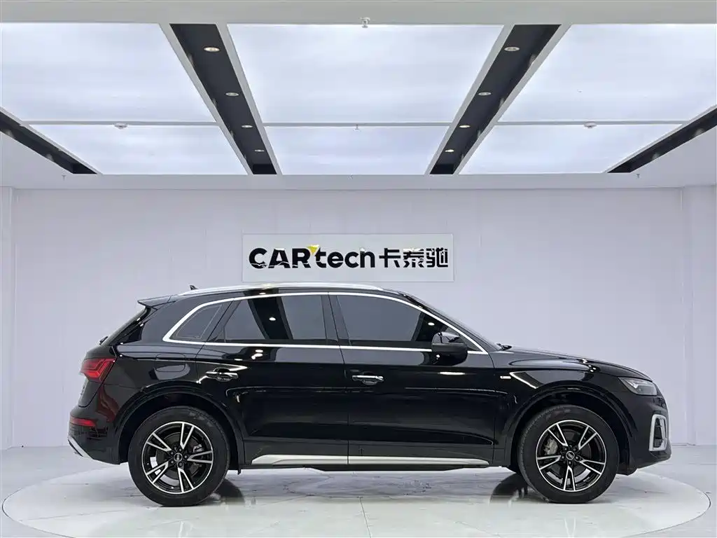 Audi Q5L 2024 — фото 4