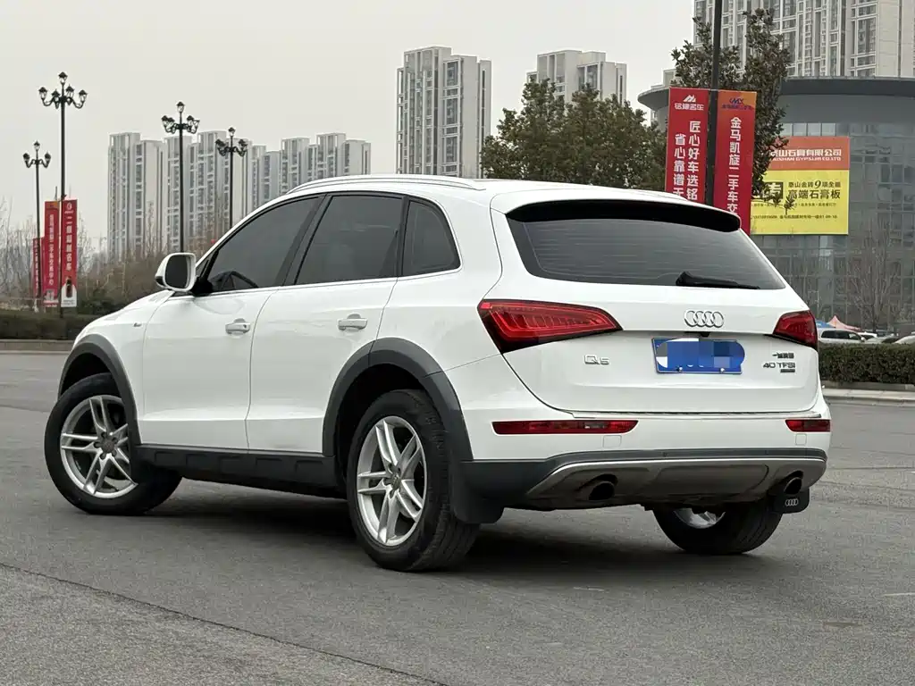 Audi Q5 2018 — фото 24