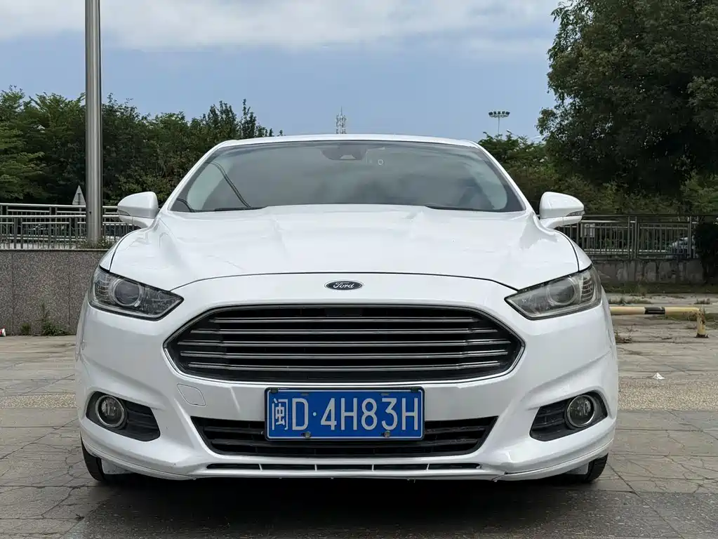 Ford Mondeo 2015 — фото 2