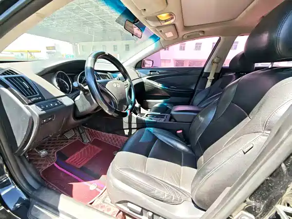 Hyundai Sonata 2013