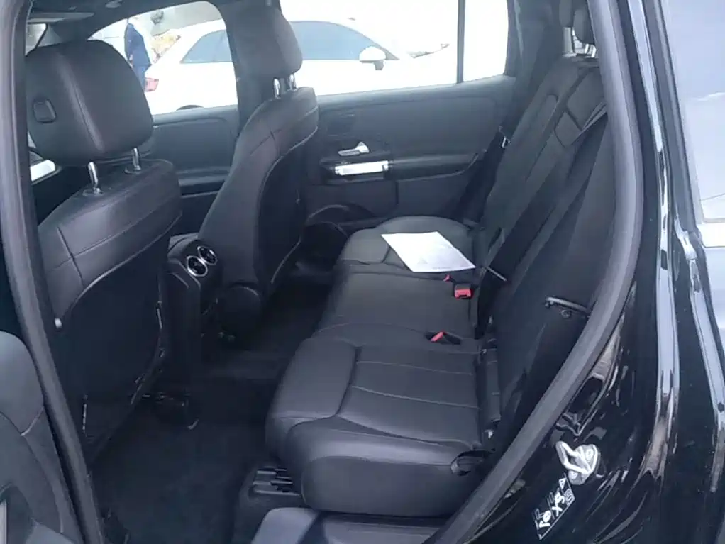 Mercedes-Benz GLB 2020 — фото 17