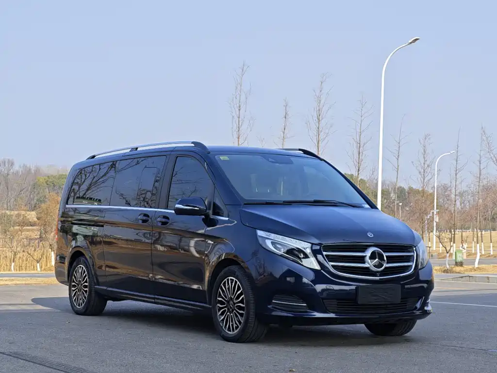 Mercedes-Benz V-Class 2018 — фото 3