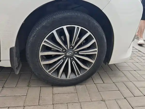 GAC Trumpchi M6 2020