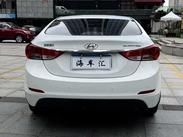 Hyundai Elantra Langdong 2015