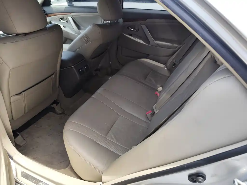 Toyota Camry 2010