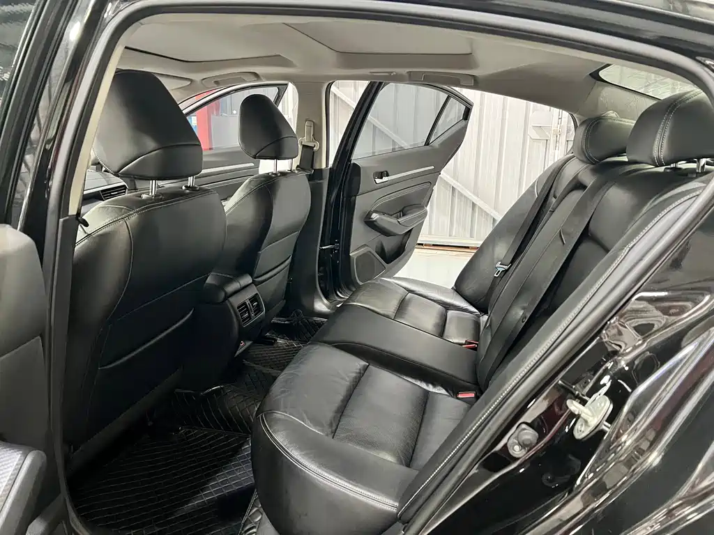 Nissan Teana 2019