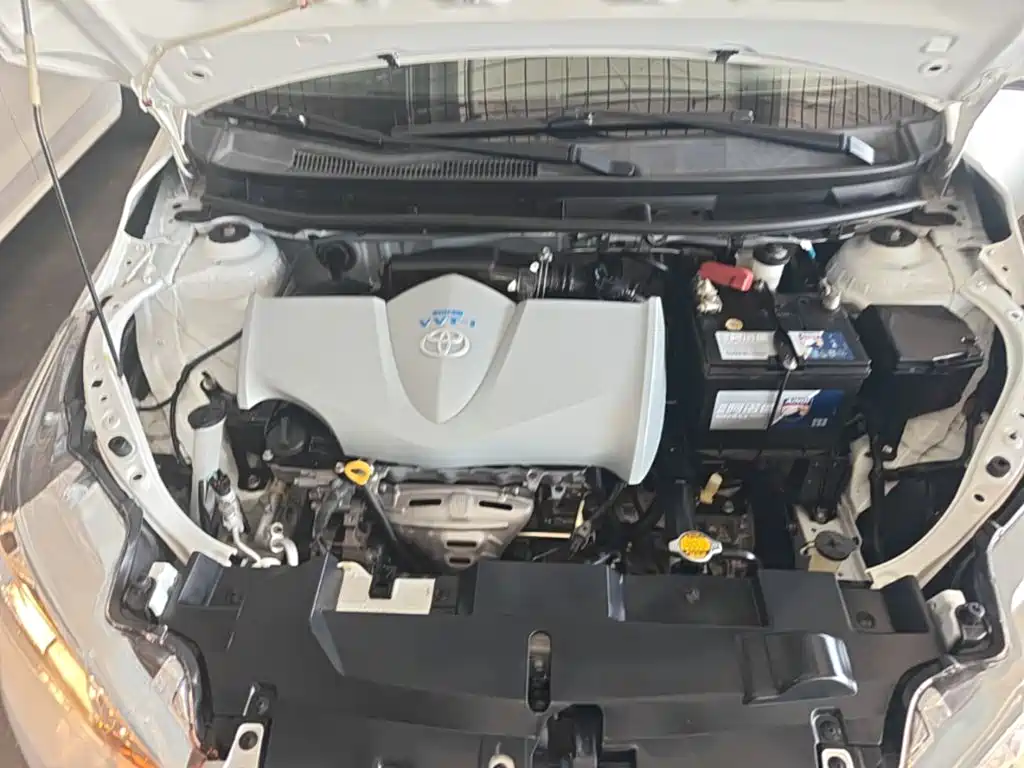 Toyota Yaris L 2016 — фото 20