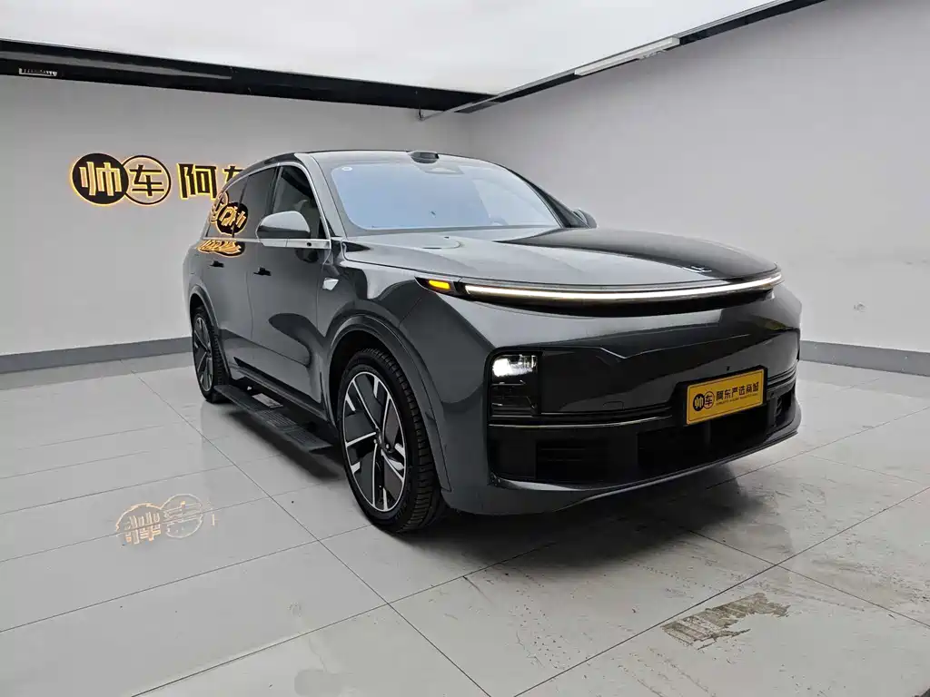 Li Auto Li L8 2025