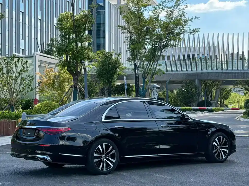 Mercedes-Benz S-Class 2023 — фото 4