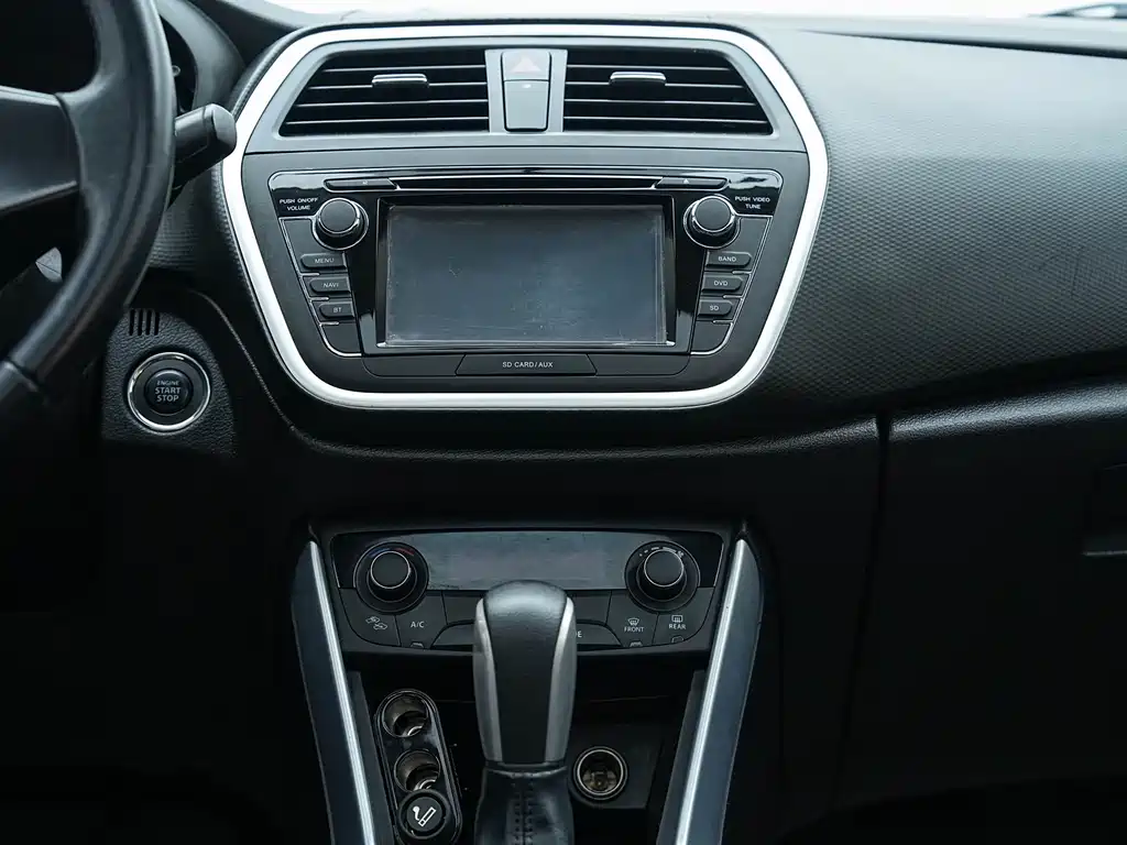 Suzuki S-Cross 2014 — фото 23