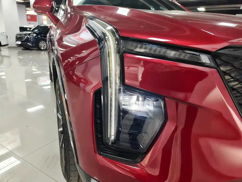 Cadillac XT4 2023 — фото 24