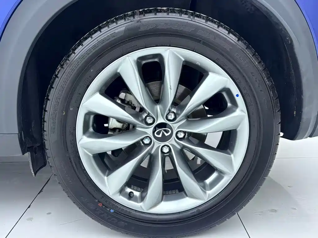 Infiniti QX50 2023 — фото 16