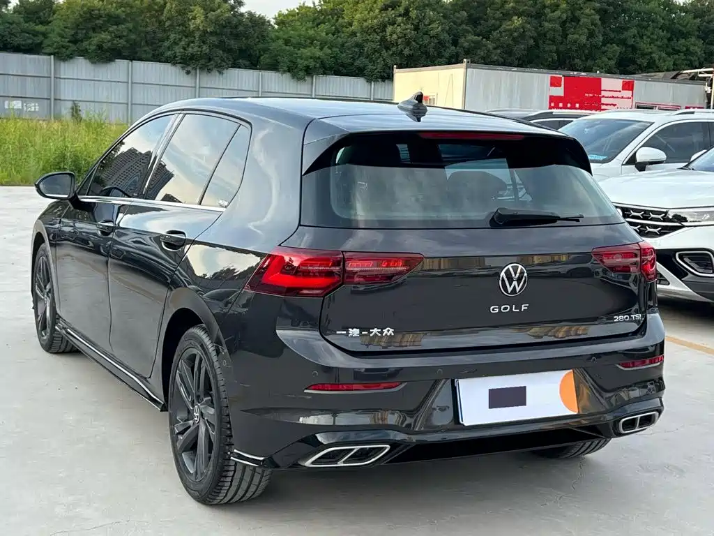 Volkswagen Golf 2023