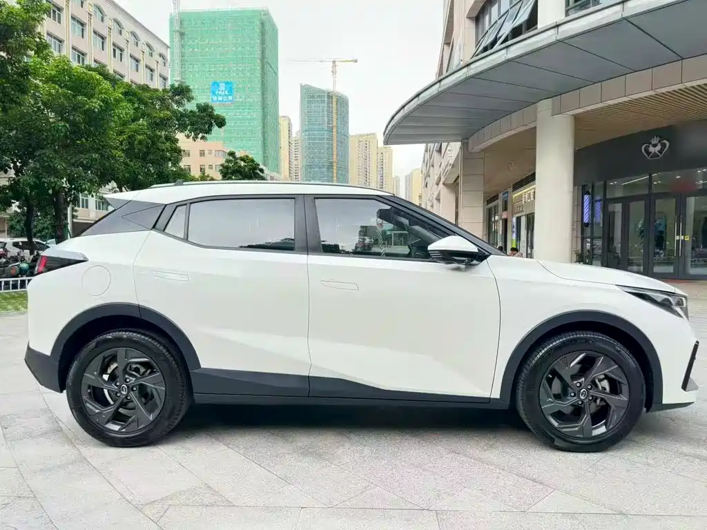 GAC Trumpchi GS3 2025 — фото 4