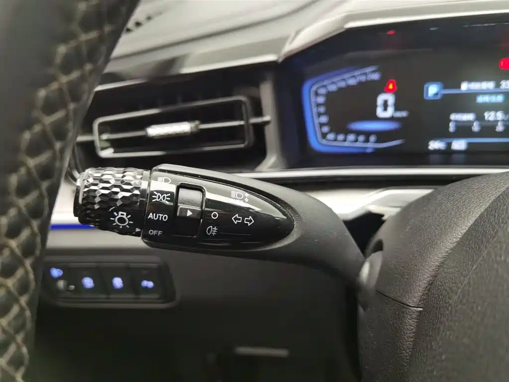Hyundai Custo 2022 — фото 21