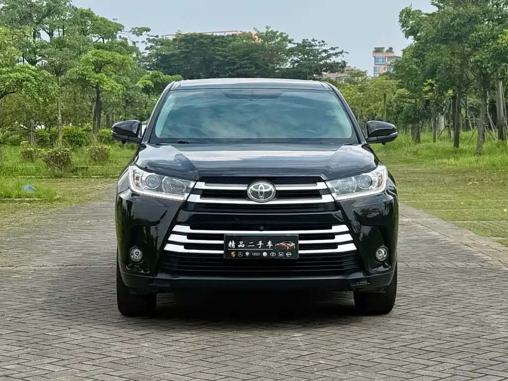 Toyota Highlander 2021