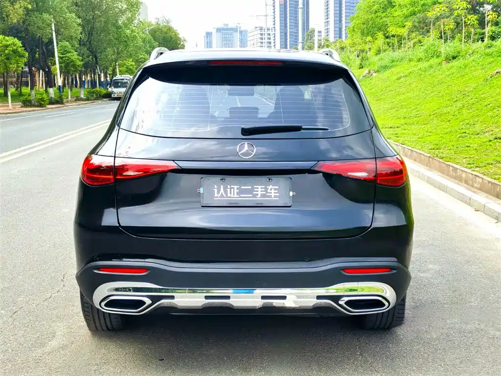 Mercedes-Benz GLC 2023